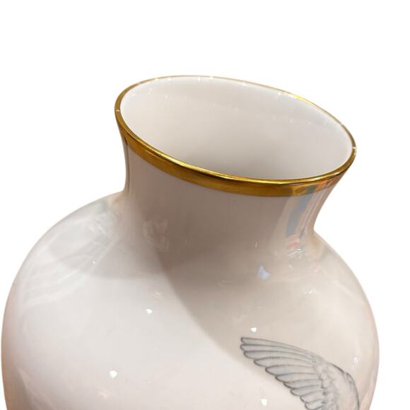 Vintage Handcrafted Edward Marshall Boehm Tranquility Vase Doves Floral Gold Rim - Picture 5 of 11